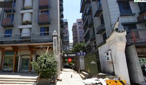 吉庇新村3室2厅215.00万