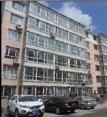 县府街瑞兴小区阳光五楼停车方便近公交站生活便利