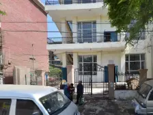 西站好房 楼梯中间层 南北通透 配套设施齐全