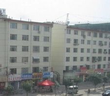 阳面客厅.使用面积大、停车房、摩尔城、地铁1号线