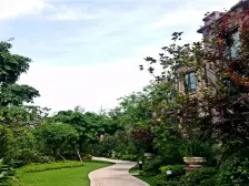 照母山 和记黄埔玥湖园二期四房406万