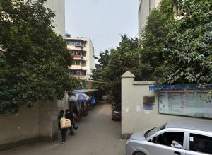 百花东路4号院4室2厅东南