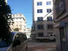 此房满五唯一住房地角好配套齐全出行购物方便随时看房