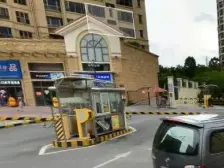 水岸豪门花了40万精装修高层朝南2房诚意出售