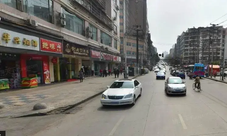 兴关路门面