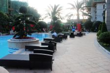 恒大帝景看小区泳池