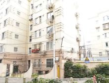 长宁内环内、低总价两房、南北通透全明户型中间楼层