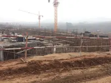 300万装修精装未住五层有院子有露台带三个地下车位