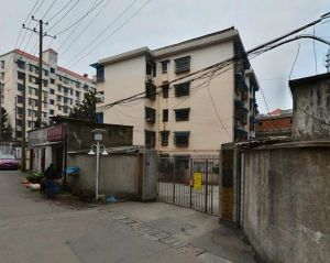 【石门楼国税局宿舍】| 长沙市岳麓区石门塘路18号致地龙熙台A1栋702号房