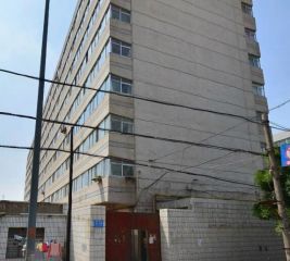 电梯房,南北通透户型,双阳台,采光好,视野好.