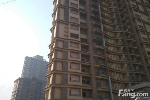 雅居乐国际花园4室2厅2卫南朝向2800.00元/月出租