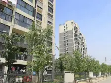 官庄前 复式一线湖景房采光视野佳