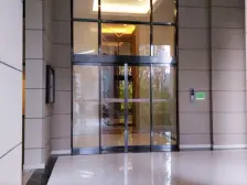 精装交付大三室 采光好 近新桥医院 西站 西南医院