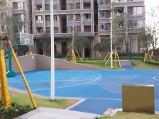 5号线旁,精装正规三房,户型方正,采光效果好,安静