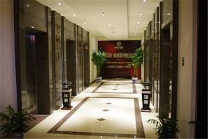 东塘瑞府1室0厅南