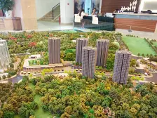 次新小区 近万达轻轨1号线 朝中庭 小区环境好