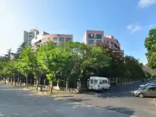 碧云单价6w+,自住精装修,看房方便,复式5房