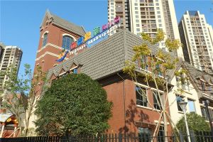 一线靳江河景房,通透三房两卫,保养9成新