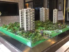 观音桥 绿地海外滩罗丹公馆三房95万