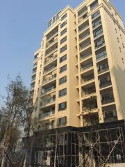 精装修,可拎包入住 ,房东诚心出售价格可谈