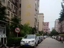 经三路农科路 海关家属院 一楼带50平私家花园 婚房装修