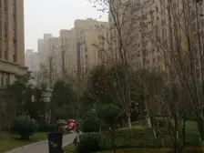 三号线地铁口,小高层双气,南北通透。