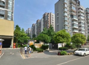 珠江国际花园3室2厅西南