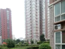 国基路 带电梯 小三房 装修好 交通便捷 商业配套成熟