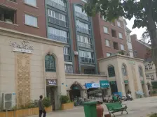 精装修大四房,采光好 布局合理 诚心出售