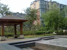 绿地老街4期192平4房带200平露台诚心出售有电梯有车位