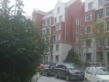 一个房本精装大四房拎包入住 带家具家电