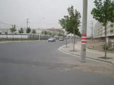 地铁口一二楼复式有小院有3个车位