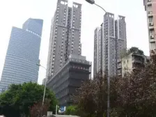 袁家岗精装两房 生活配套成熟 交通出行便利。