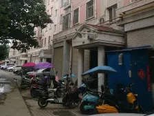 三环内通透户型,业主诚心出售干净整洁,看房方便