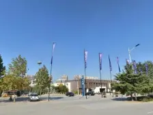 水岸新城临湖观景。大三室业主诚心急售,随时可以看房