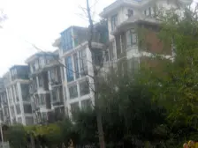 浅水湾128平顶层复式电梯加装即将完成,实用面积大