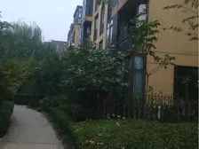 洋房顶层复式大露台,采光通风好,精装修可拎包入住。