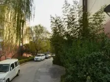 青青美庐 别墅区 停车方便 南北通透 大二室