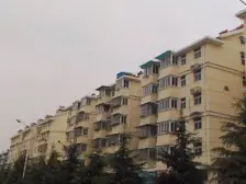 锦艺商圈 新上130平精装大三房 带80平私家露台