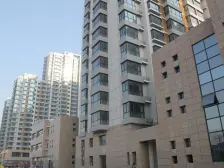 冀东花园 挨着市政府 好楼层 采光视野好 有本可贷款