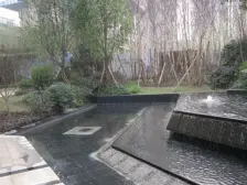 横厅 大4房+杂物间 前后中庭 板式 诚心出售