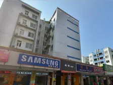 地理位置优越,园区人车分流,户型正气,小区交通便利