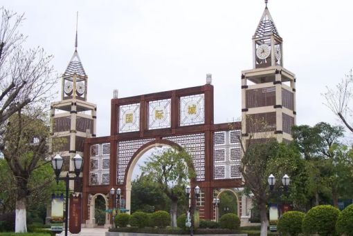 珠江国际城3室2厅2卫西南朝向1800.00元/月出租