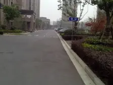 新上精致小一房,小区中间位置,诚意出售价格可谈