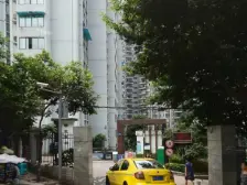 正规小三房,总价低,出行方便。