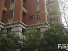 小区带露台,临河的位置,户型周正