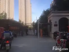 正弘城旁 精装小户型 地铁口 拎包入住