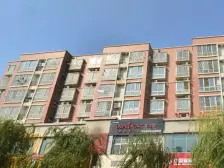 低楼层,配套天燃气暖气,地铁8号线,诚心出售