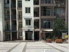 朝东视野开阔,住家精装两房拎包入住