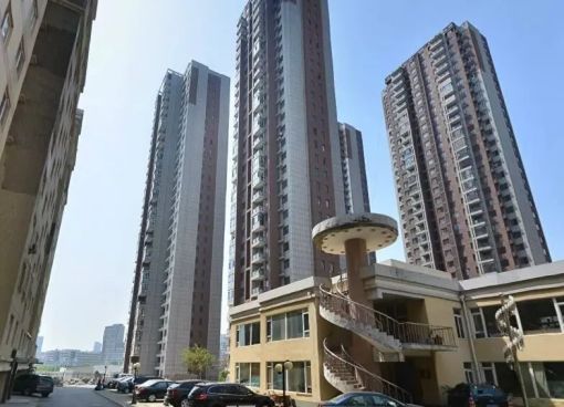 山河秀景3室2厅1卫南北朝向1500.00元/月出租